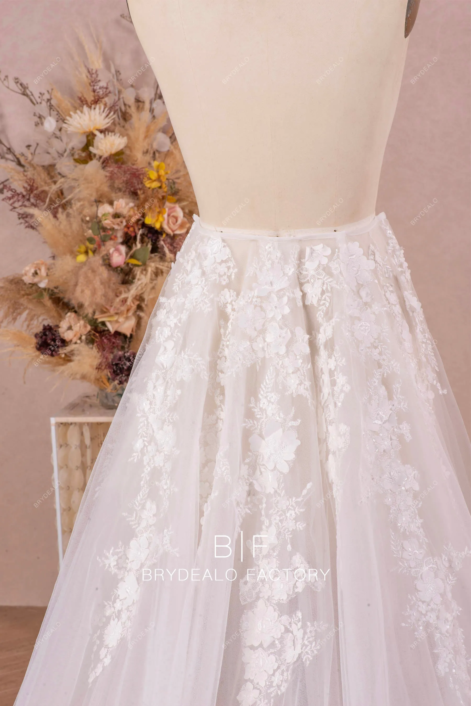 Romantic Pearl Flowers Lace Tulle Removable Long Bridal Overskirt